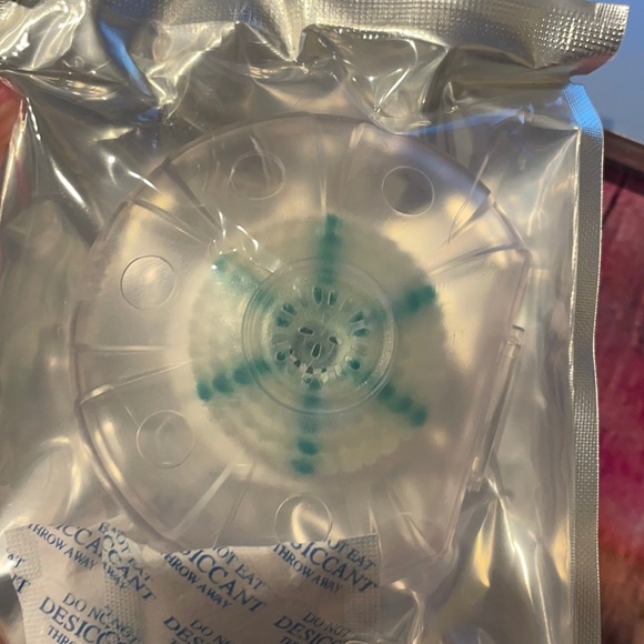 TAO clean brush replacements - Picture 1 of 4